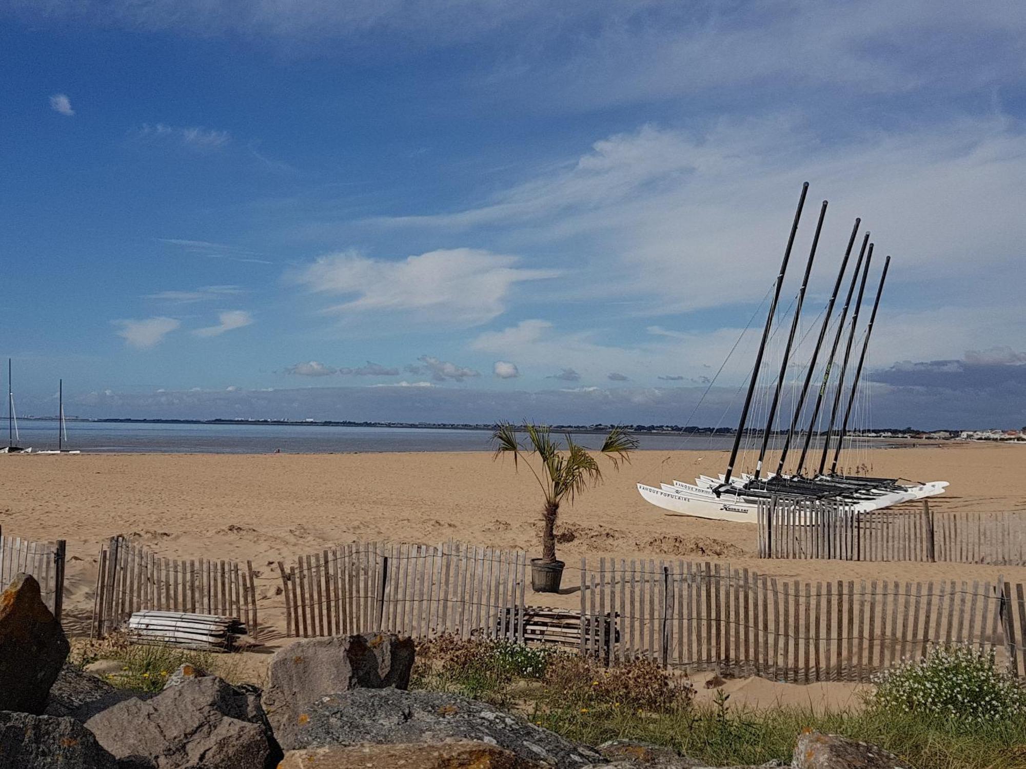 Duplex 3 Pieces A Deux Pas De La Plage Avec Parking - 4 Pers - Fr-1-706-16 Châtelaillon-Plage Kültér fotó